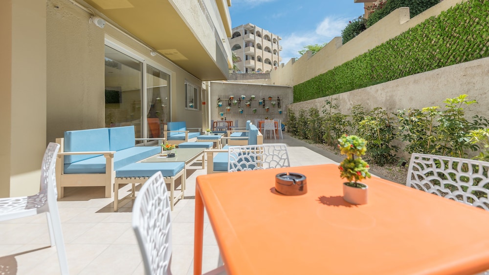 Majestic Hotel Adults Only 20/24