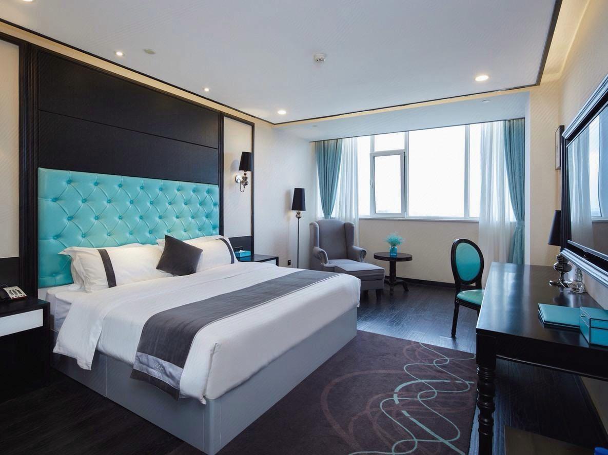Elegant, King Bed