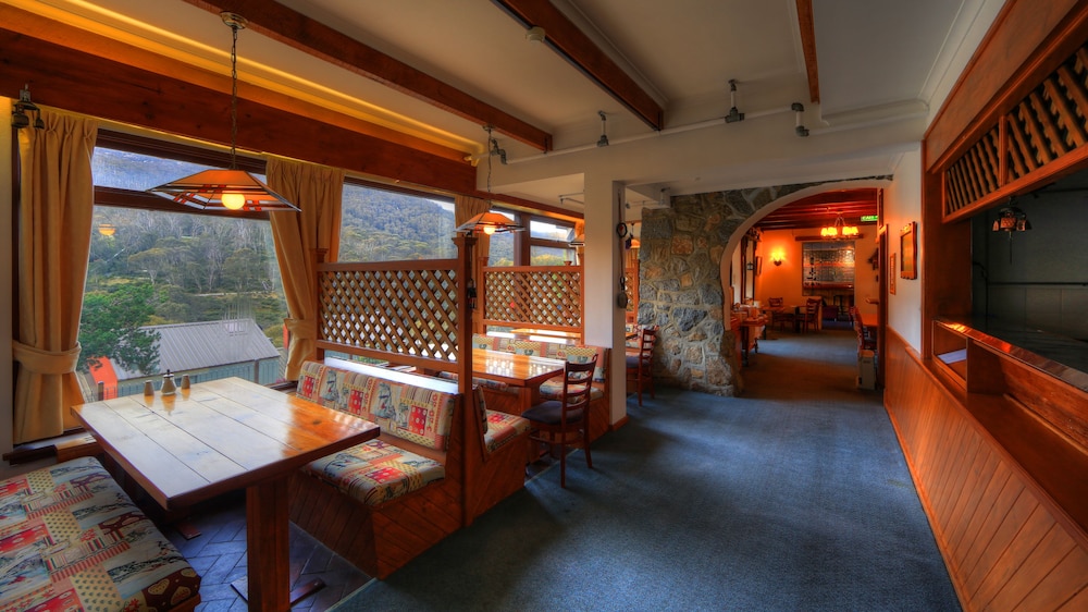 CANDLELIGHT LODGE 29/59