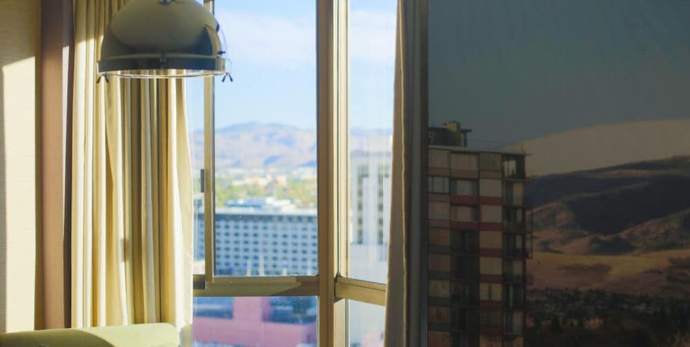 Whitney Peak Hotel Reno, Tapestry Collection by Hilton photo5