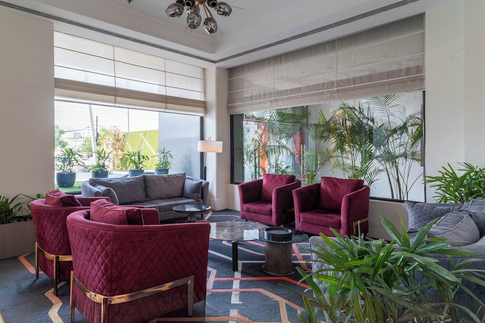 Regenta Place Amritsar 74/92