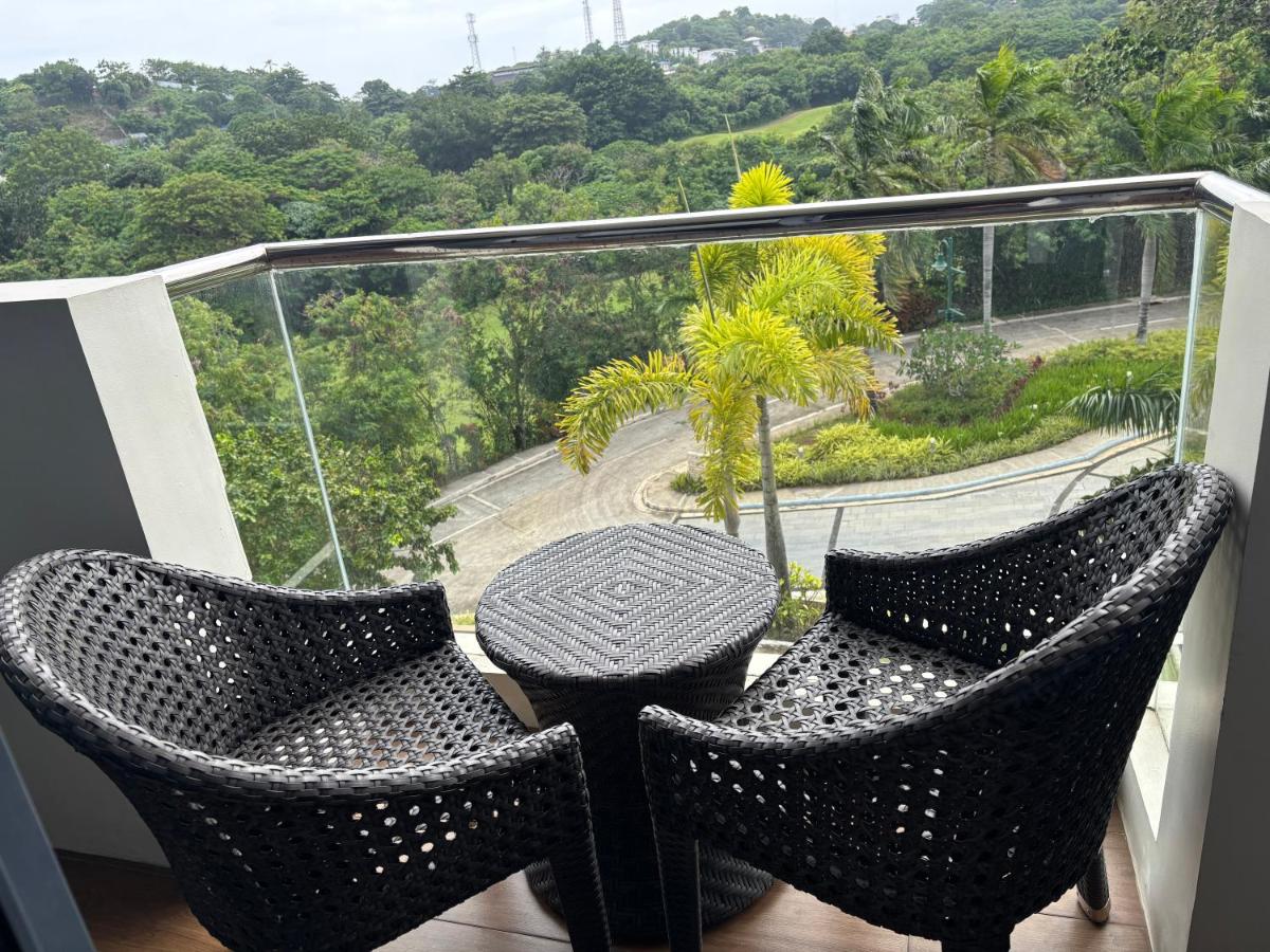 MCollection - Poolside Escape Near Boracay's Iconic Keyhole 26/41