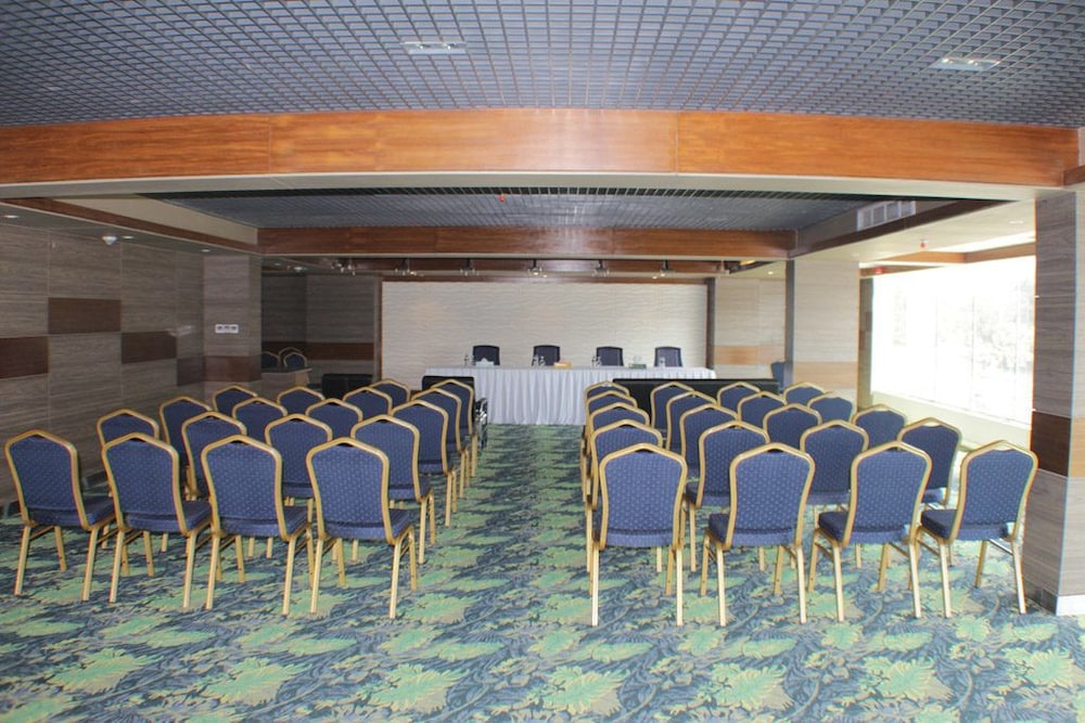 Hotel X Gazipur 41/46
