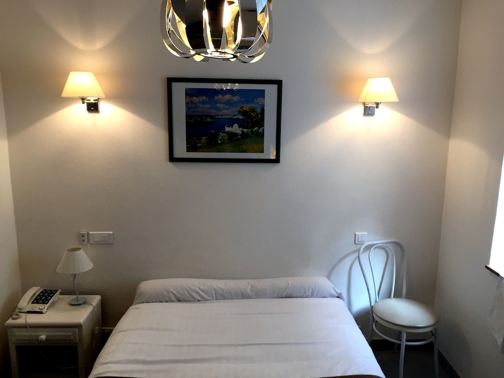 Hotel Le Clos D Alesia 18/26