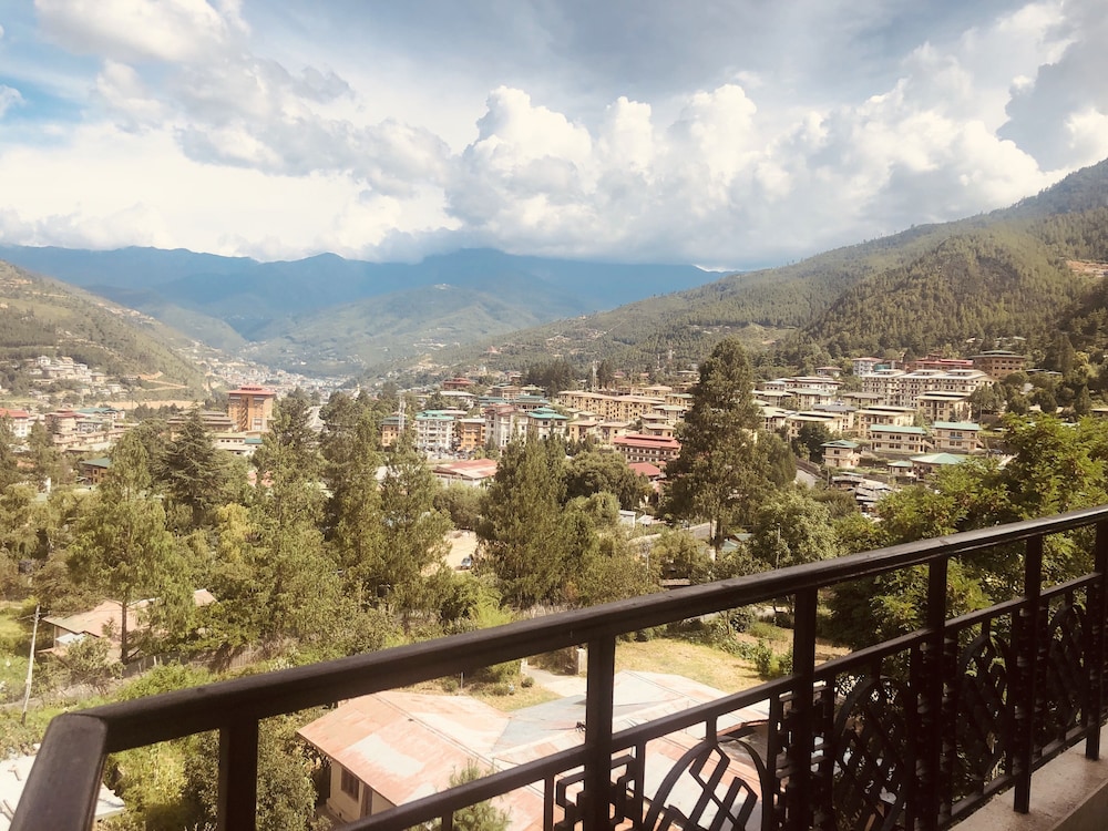 Bhutan Suites 24/34