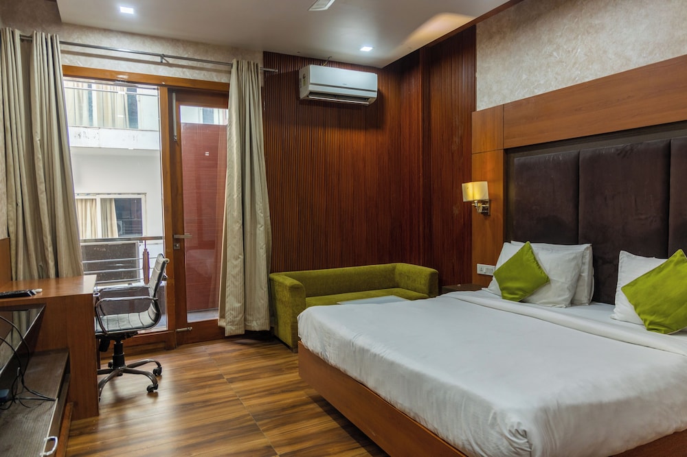 Hotel Platinum Palace 12/50