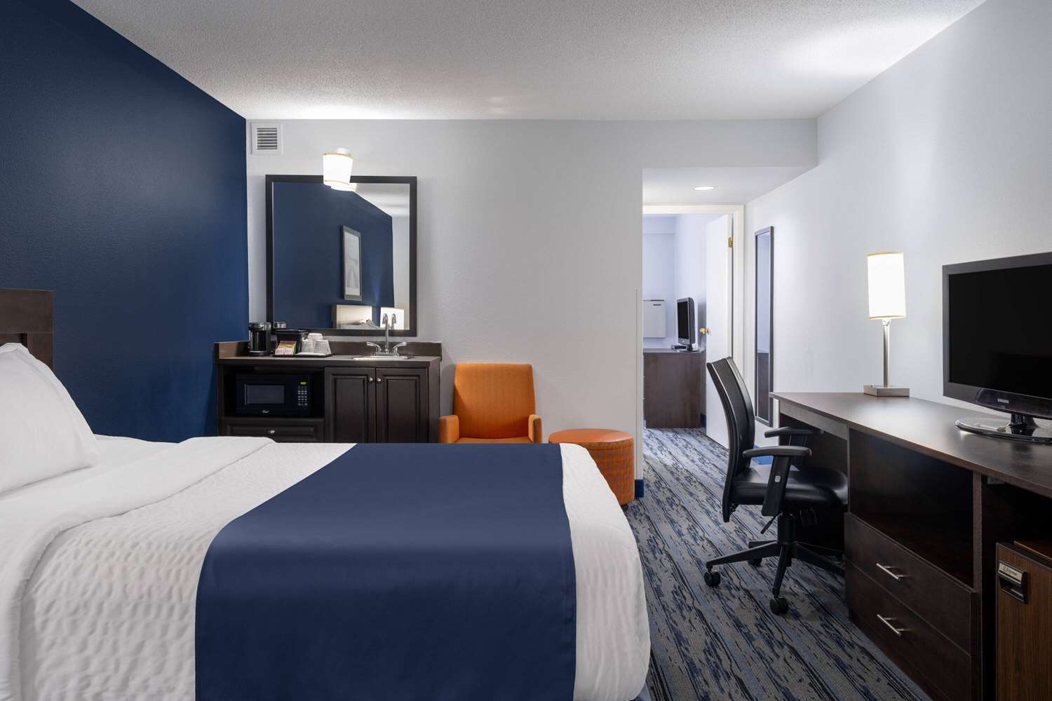 Travelodge Suites by Wyndham Saint John 4/19