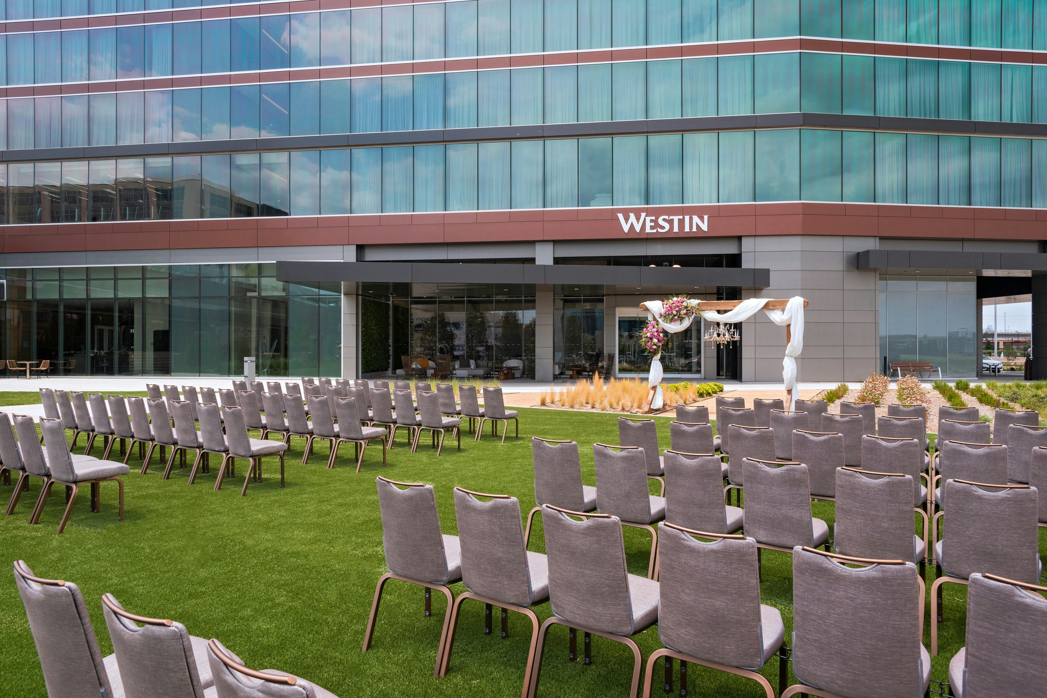 The Westin Irving Convention Center at Las Colinas 60/61