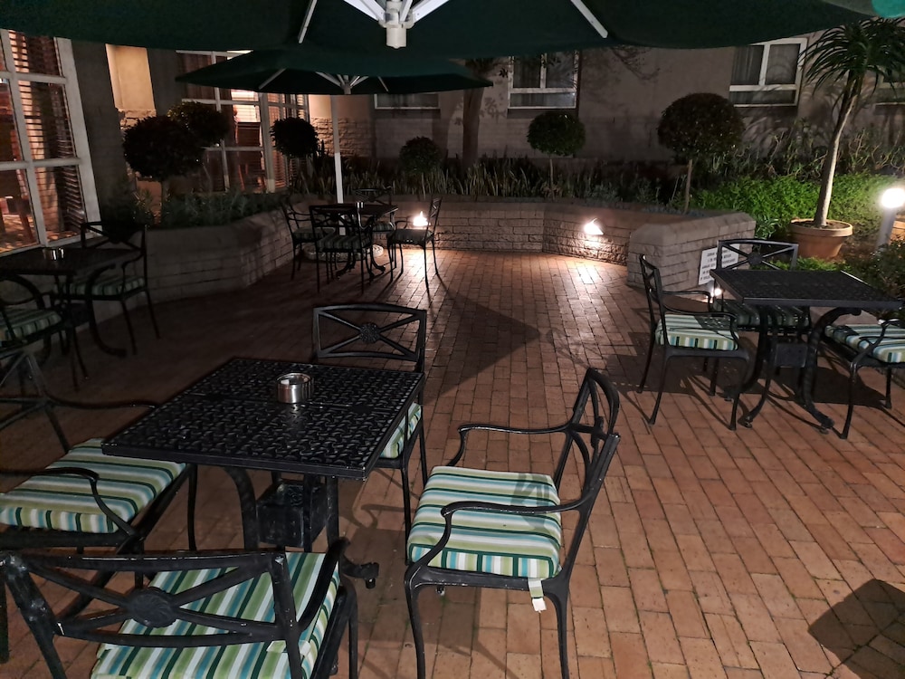City Lodge Pinelands 24/38