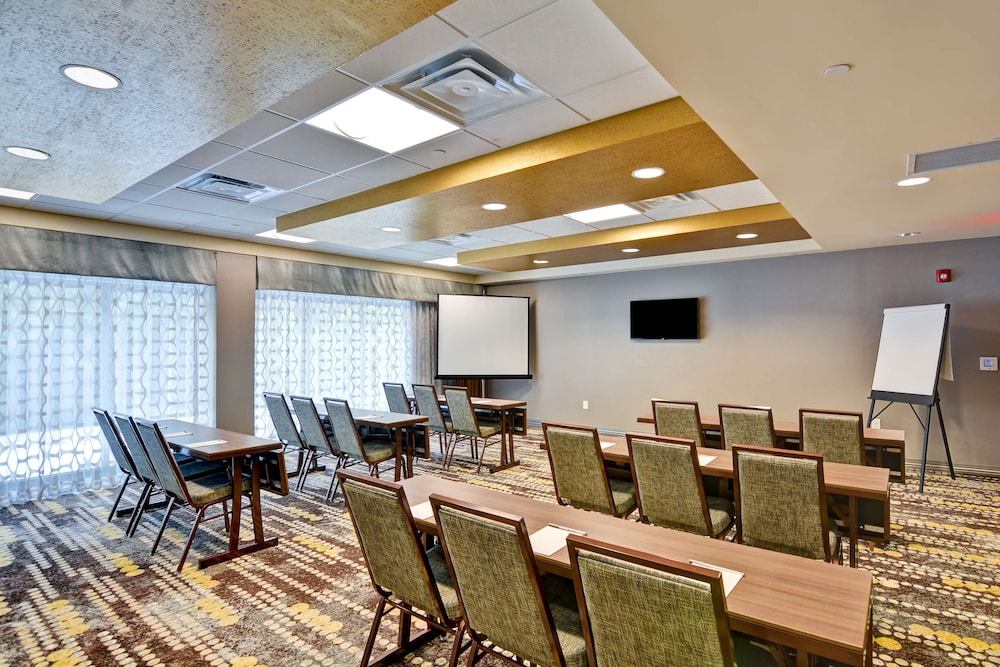 Hampton Inn Kennesaw 40/44