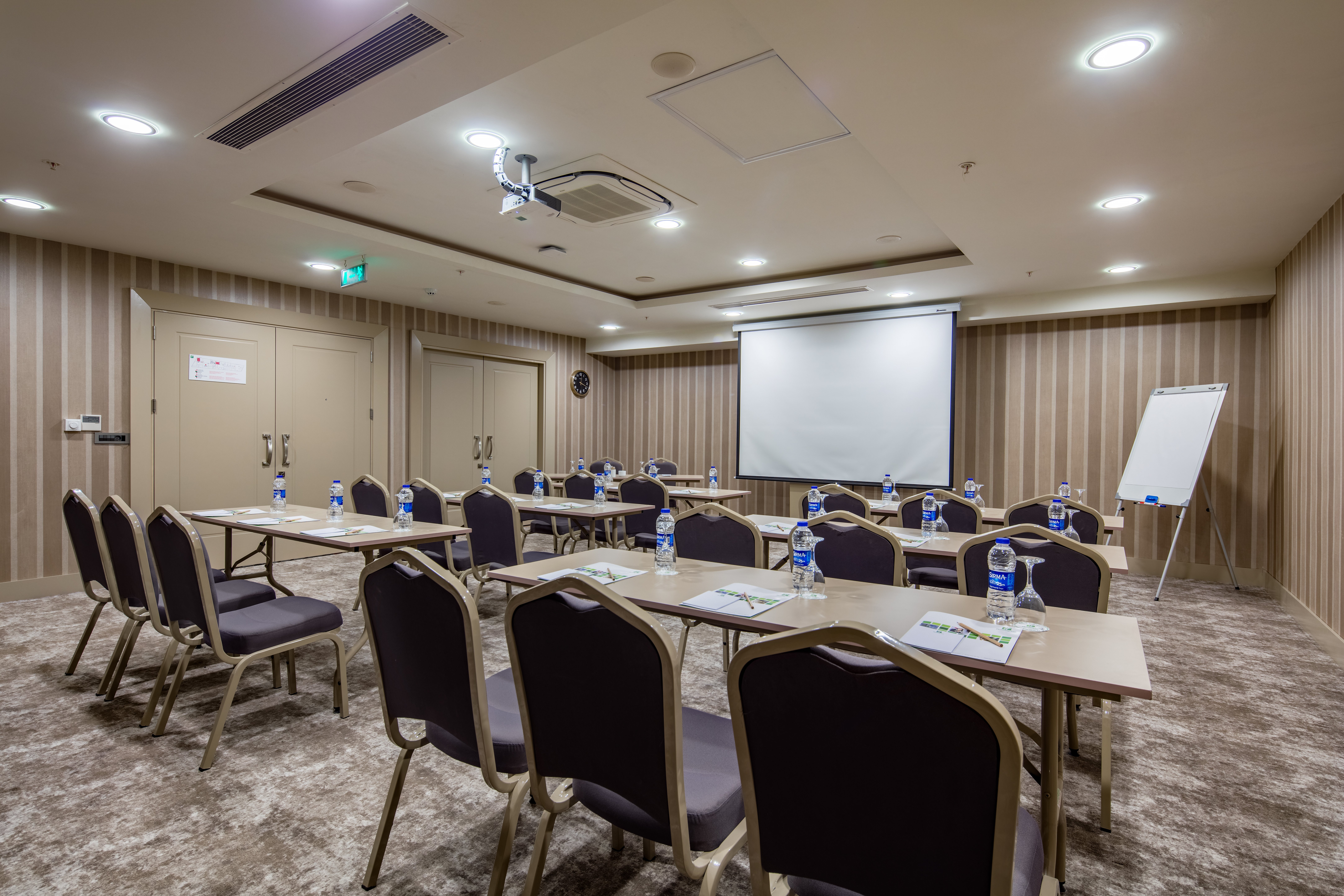 Holiday Inn Antalya - Lara 66/78