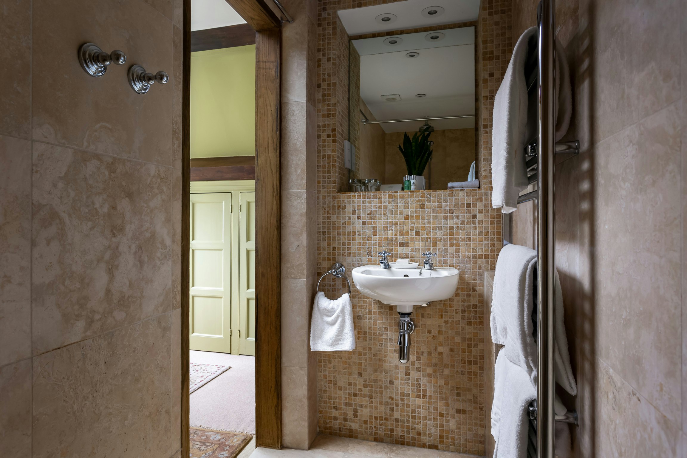 Abbots Grange 50/52