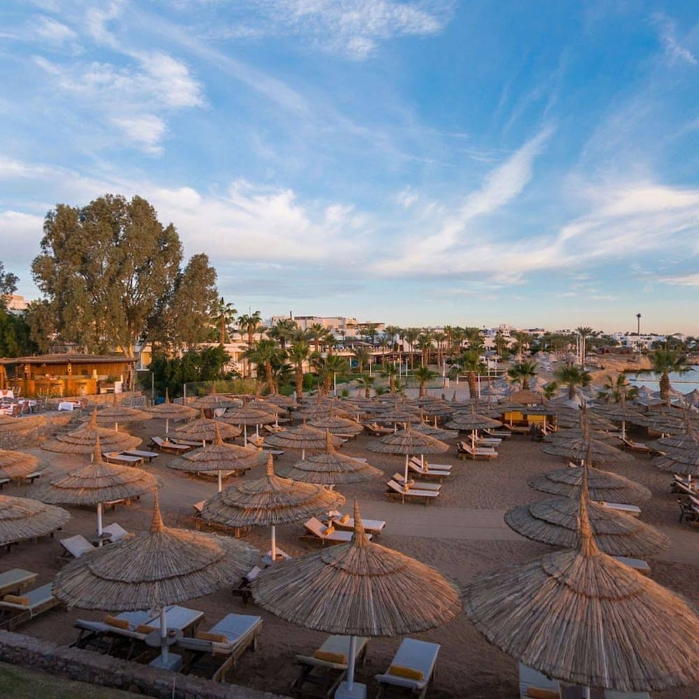 Xperience Hill-Top Beach Resort 18/22
