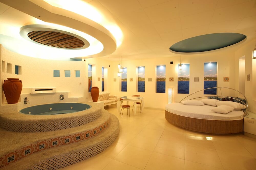Victoria Court Mcarthur 26/27