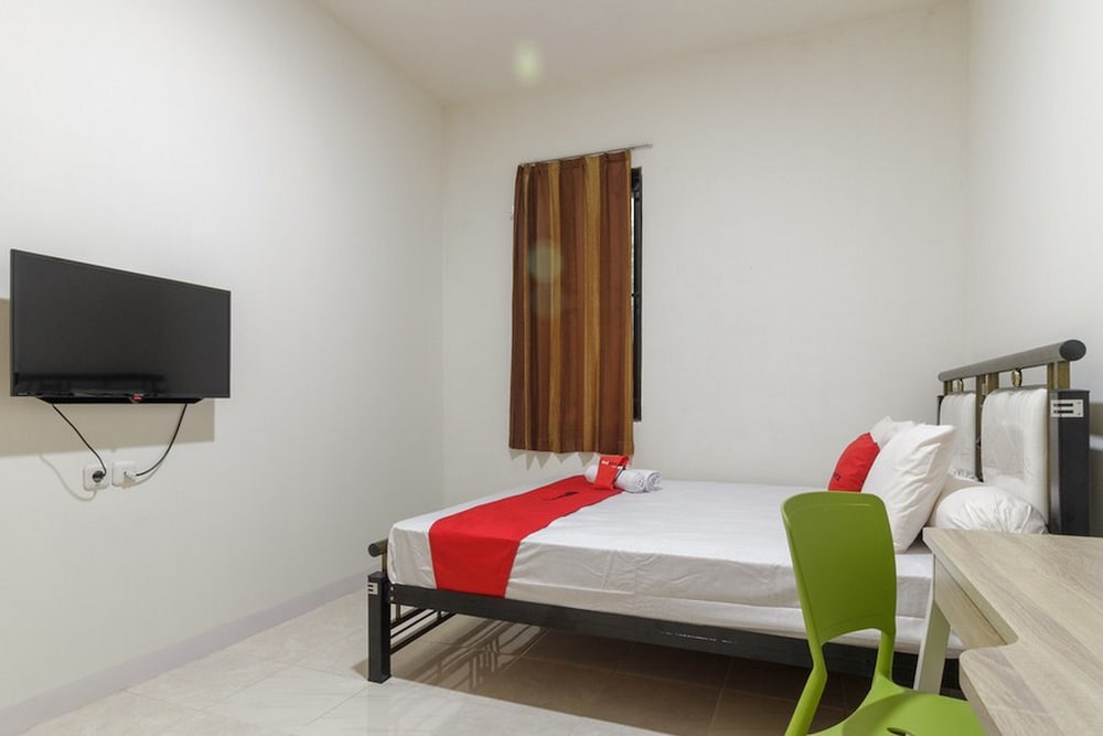 Hotel O Rappocini Near Rsia Paramount 29/45