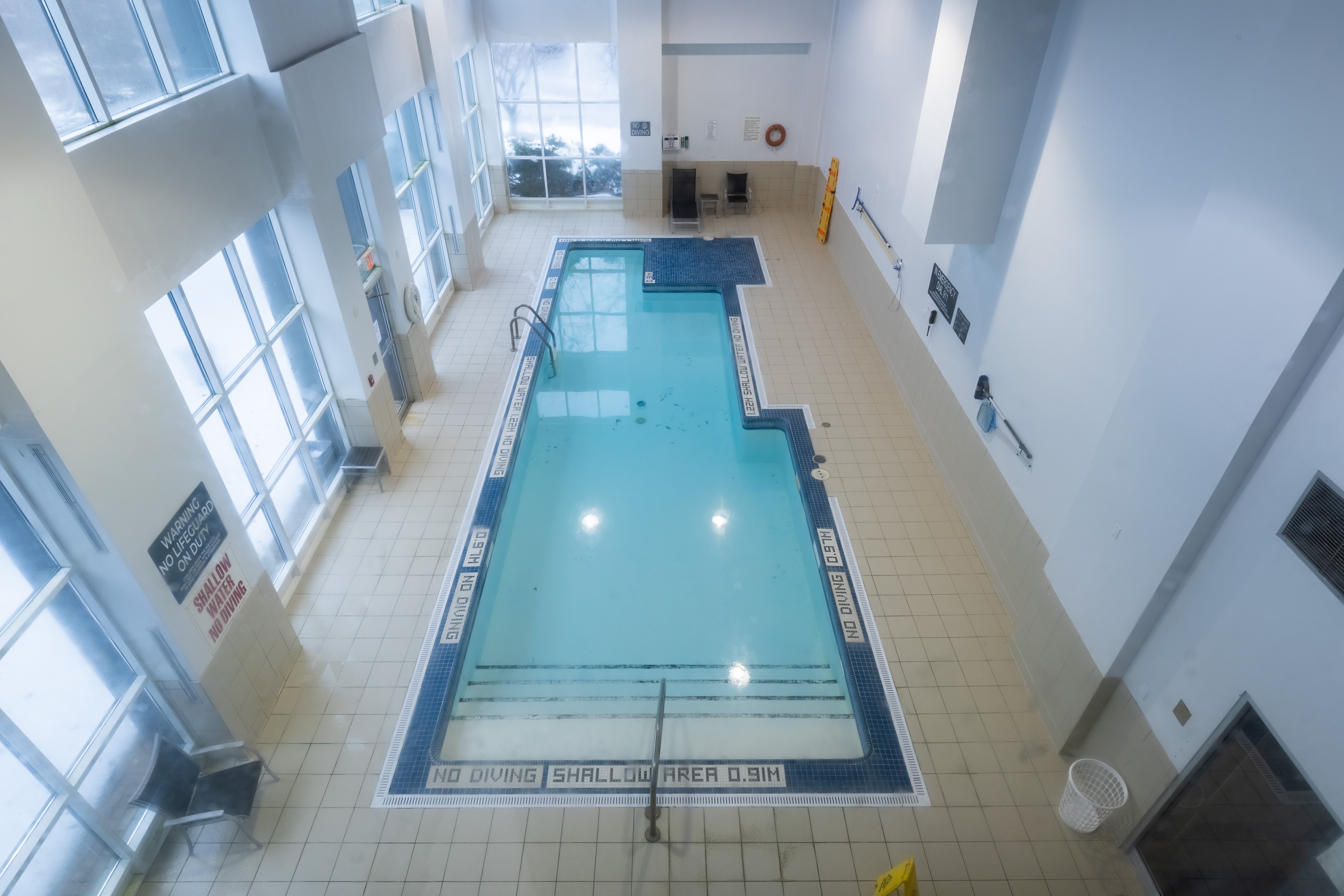 Holiday Inn Hotel And Suites London 25/50