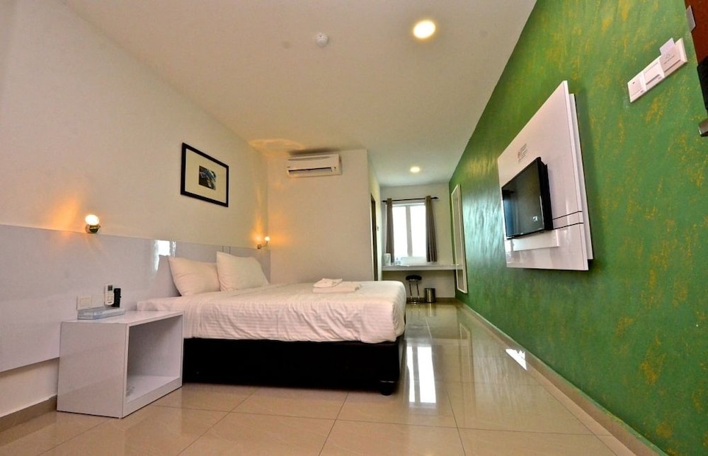 Yew Boutique Hotel 13/37