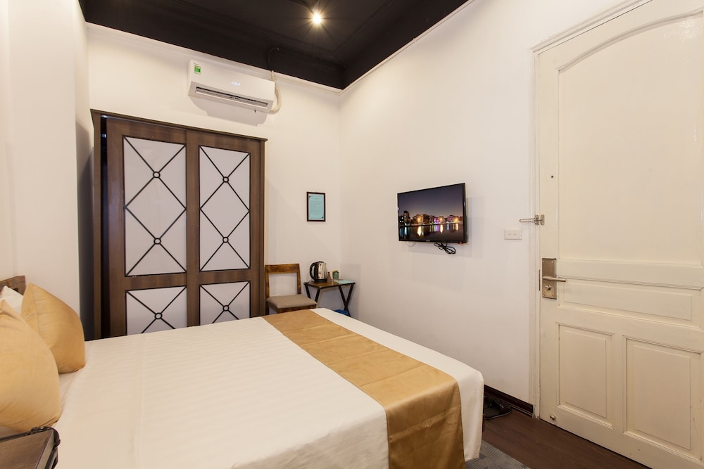 SUPERIOR, DOUBLE BED