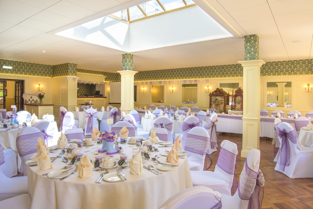 Newby Bridge Hotel 51/60