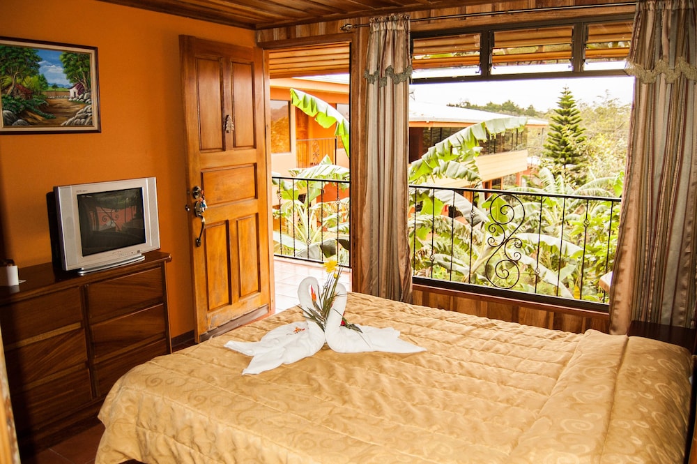 Hotel Cipreses 34/62