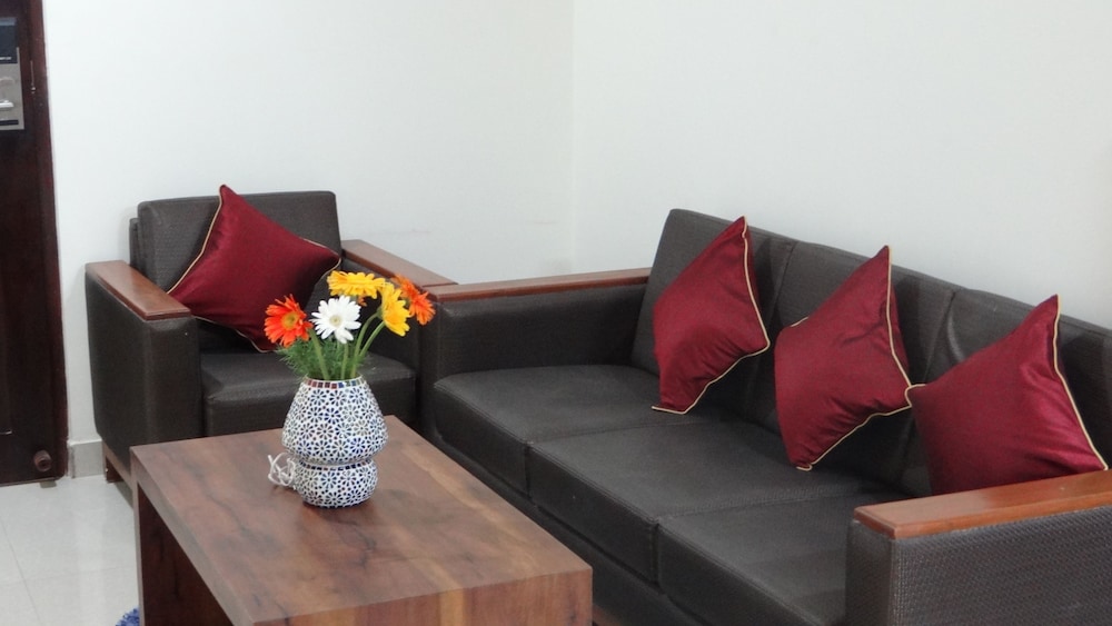 Arna Hotel 20/28