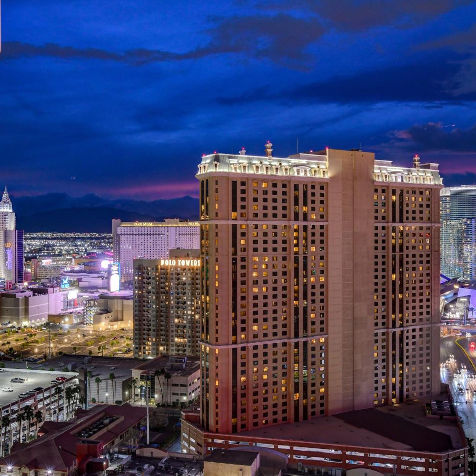 SPHERE VIEW - Signature MGM Resort Lucky Gem Penthouse & Luxury Suites 27817 1/44