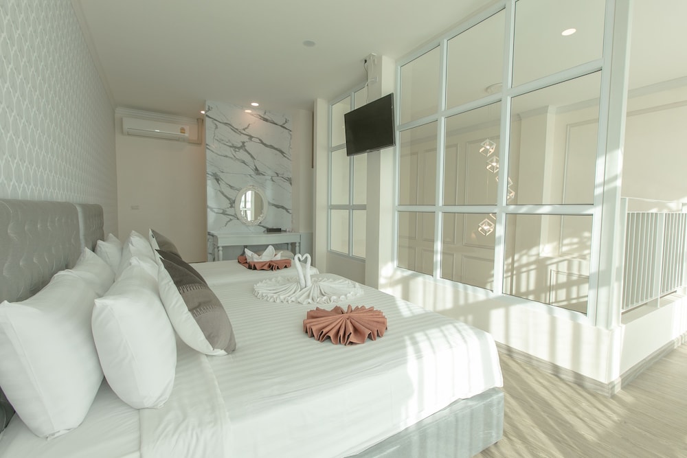 De Hug Hotel & Residence 30/68