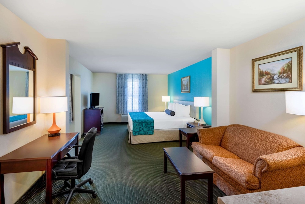 Howard Johnson by Wyndham Houma 28/36