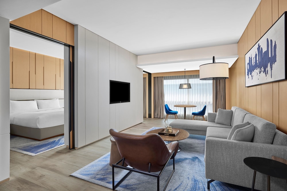 Courtyard by Marriott Xiamen Huli 24/50