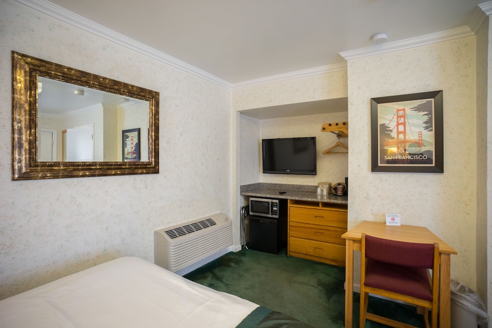 Travelers Inn 31/41