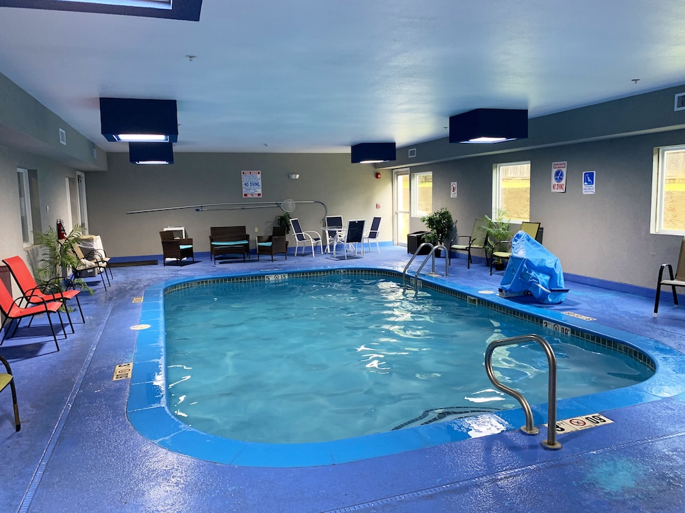 Days Inn & Suites By Wyndham Cabot 5/56