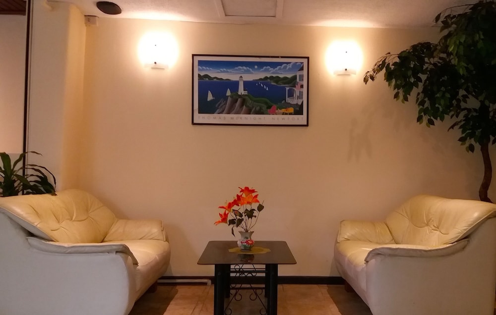 Paradise Inn 38/49