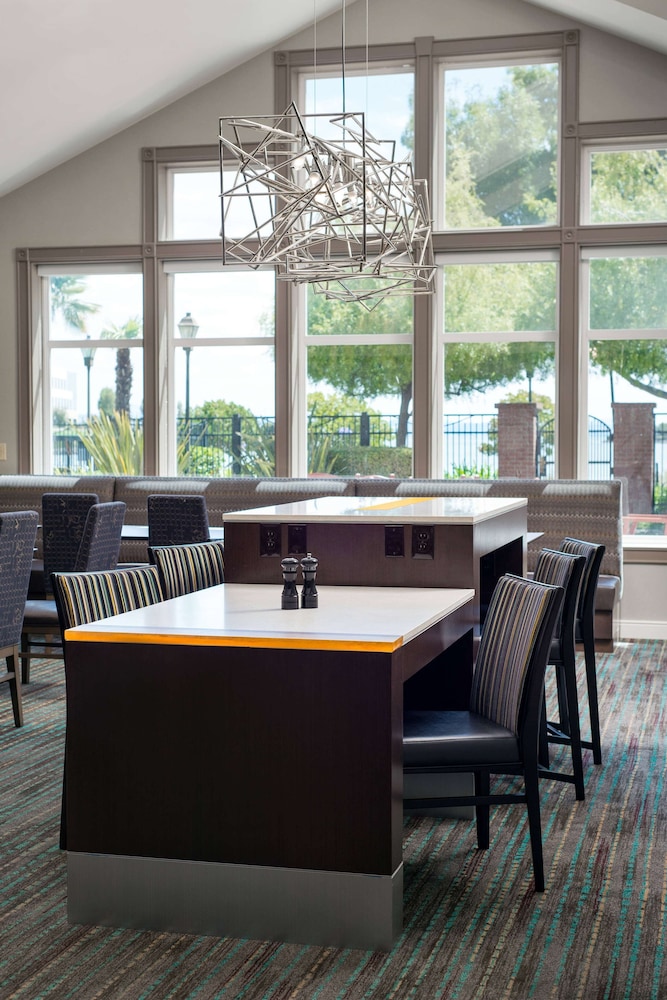 Sonesta Es Suites San Francisco Airport Oyster Point Waterfront 44/57