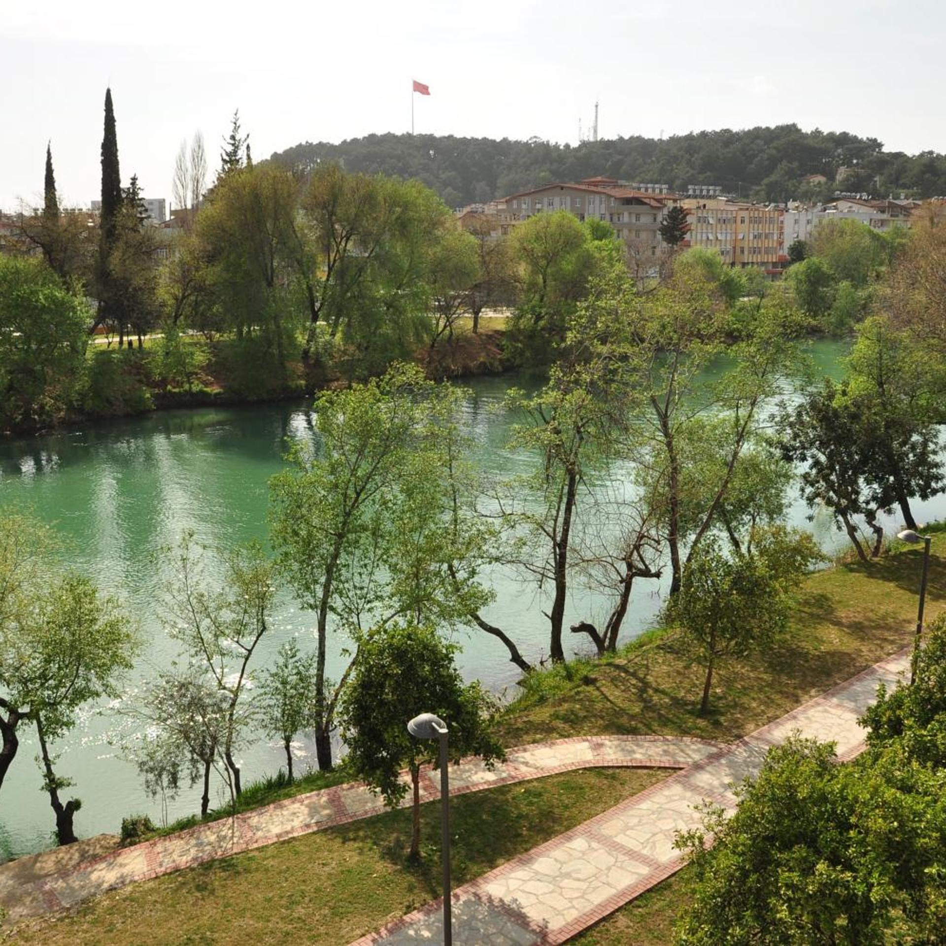 River Boutique Hotel 27/28