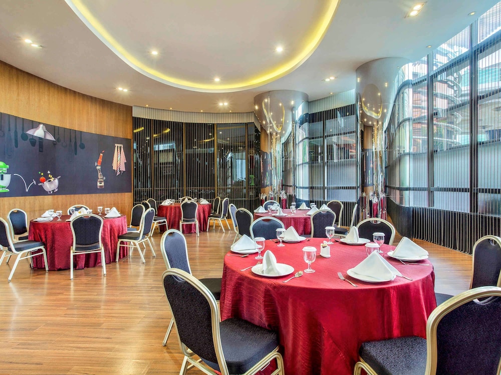 IBIS BANDUNG TRANS STUDIO 43/61