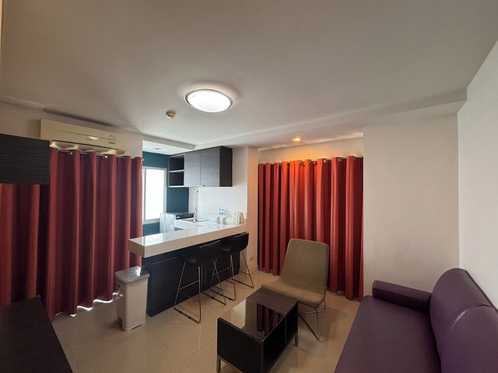 Palette Bella B All Suites Bangkok Hotel 35/57