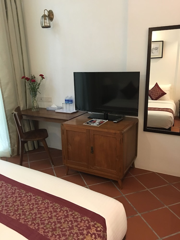 Spices Hotel 32/33