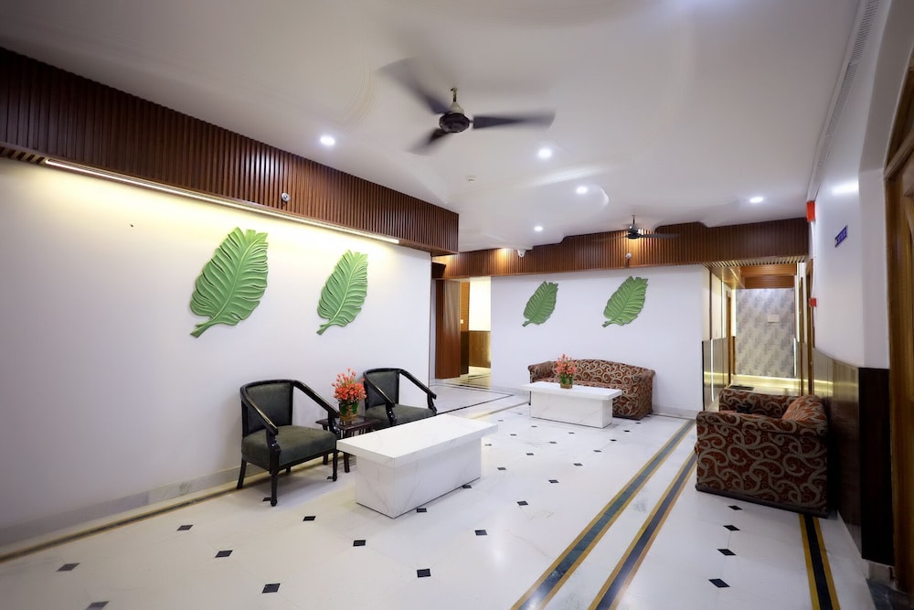 Hotel Krishna Sagar(Raj Nagar) 38/62