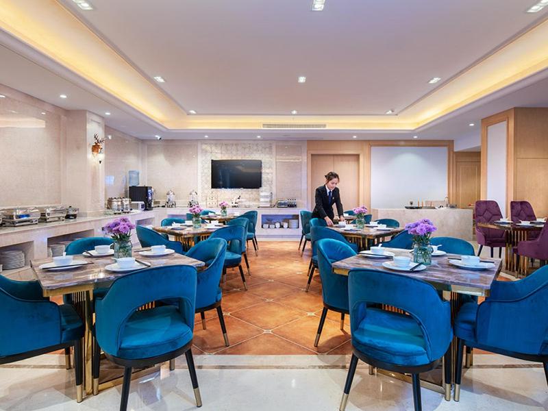 Vienna International Hotel (Wuxi Taihu Expo Center) 32/47