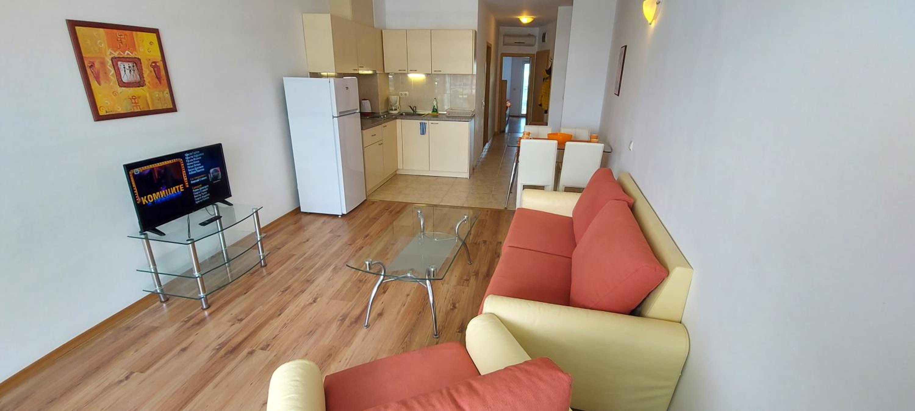 Julia Family Apartments 38/62
