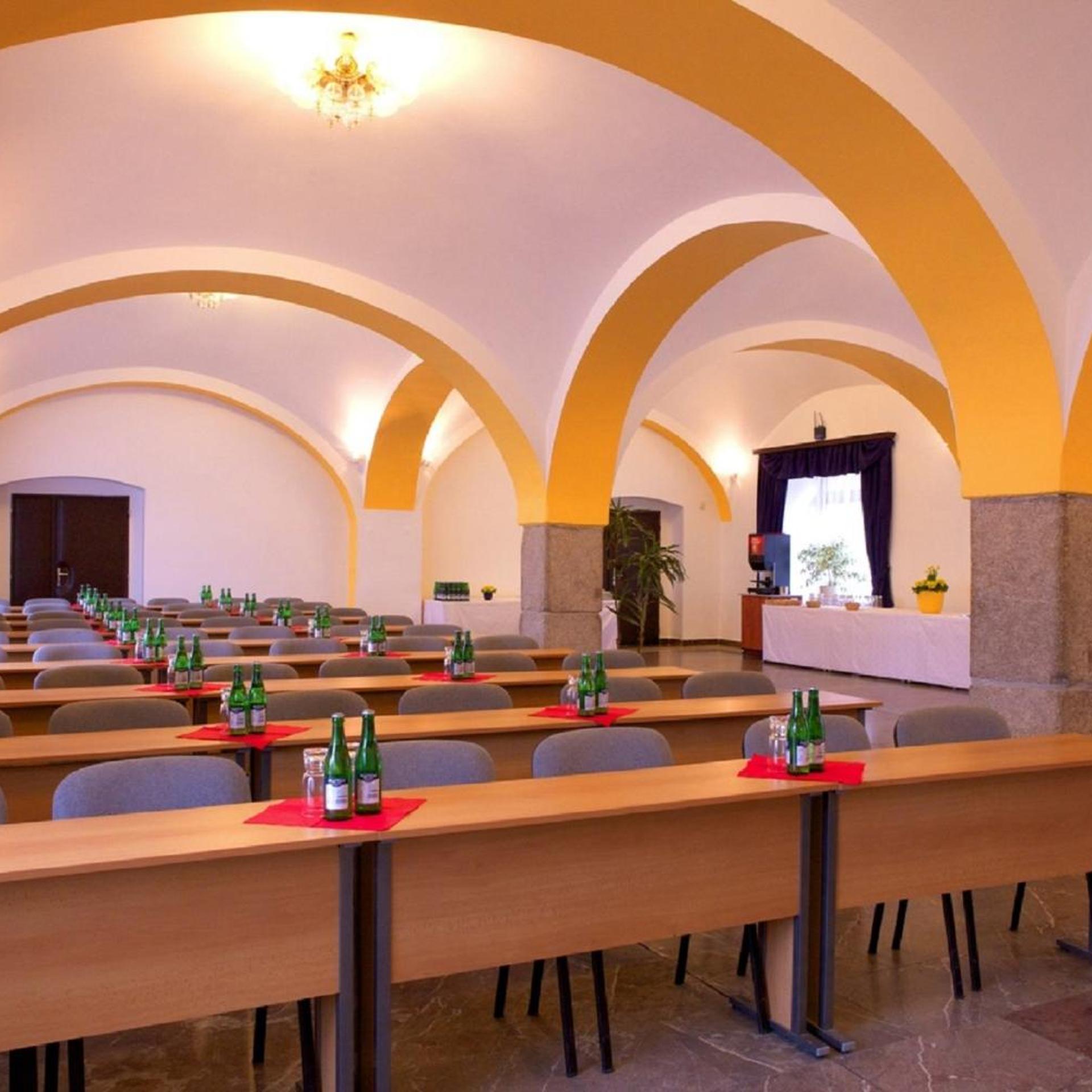 Floret Hotel 37/50