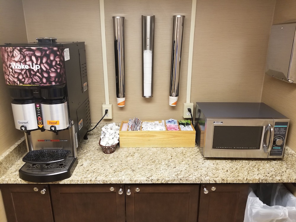 Comfort Inn The Pointe Niagara Falls, NY 22/47