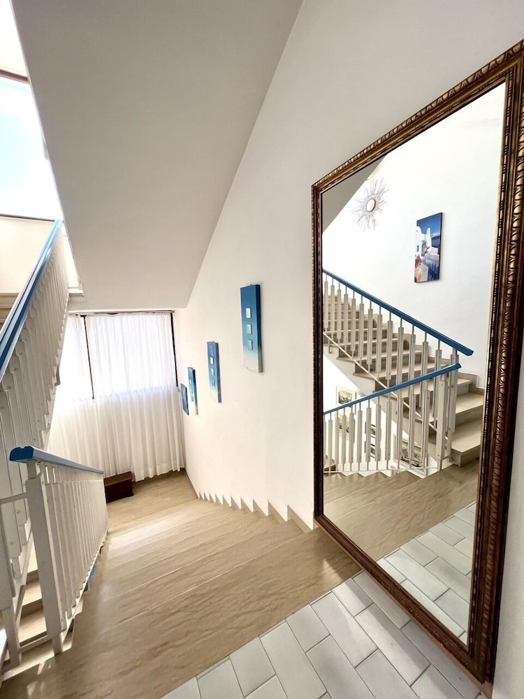Giorgetti Palace 28/50