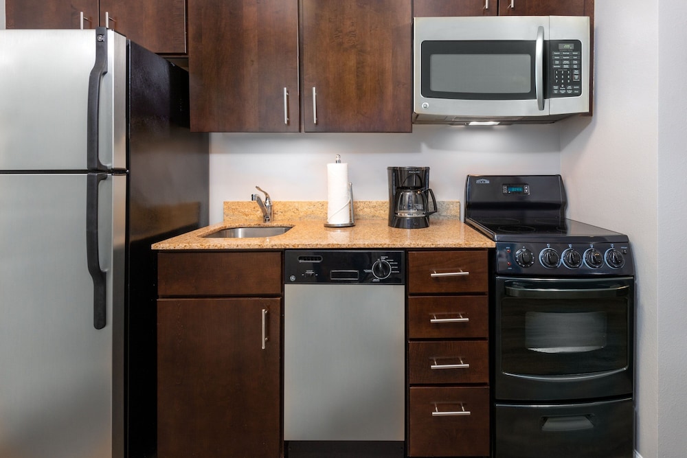 TOWNEPLACE SUITES BUFFALO AIRPORT 29/50
