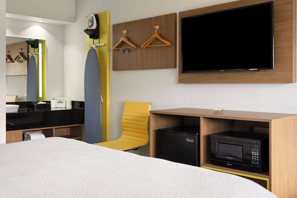Days Inn by Wyndham Columbus/Worthington 31/43