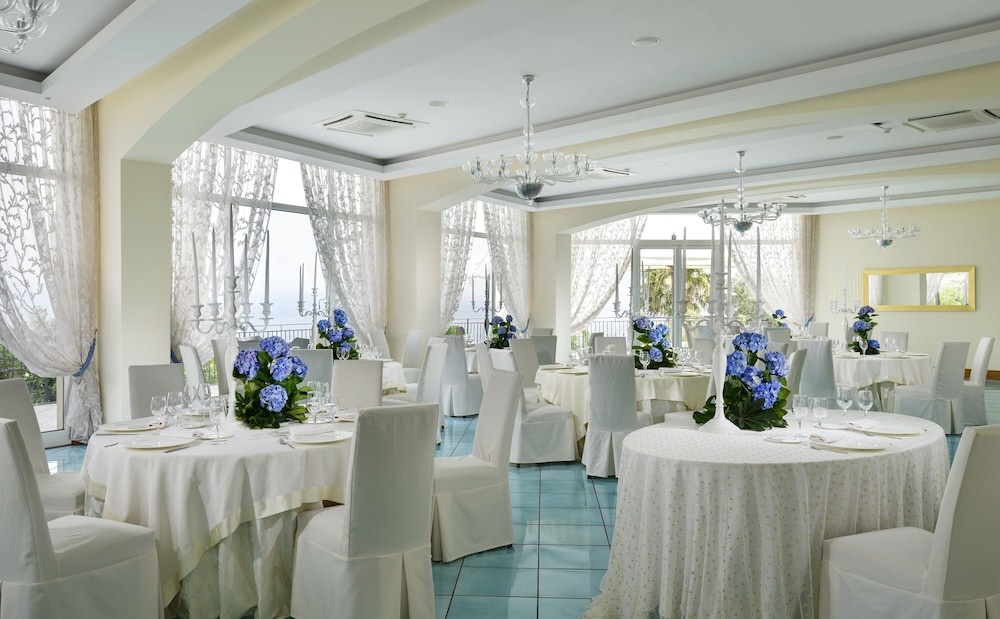 Raito Hotel 112/133