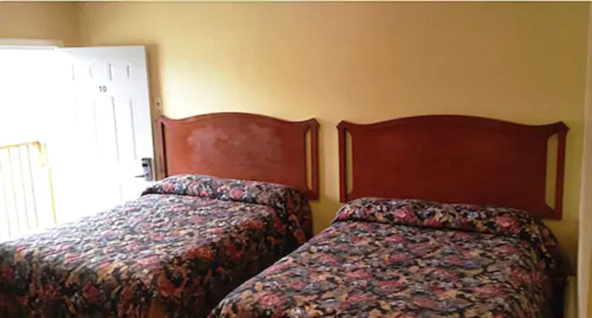 Parkway Motel 5/13