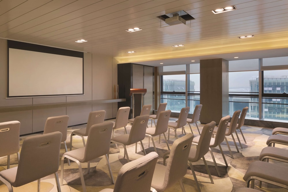 Hyatt House Shenzhen Airport 61/70