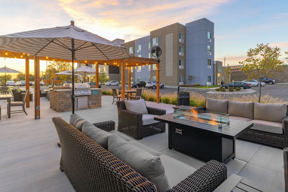 Fairfield Inn Suites By Marriott Leavenworth 32/44