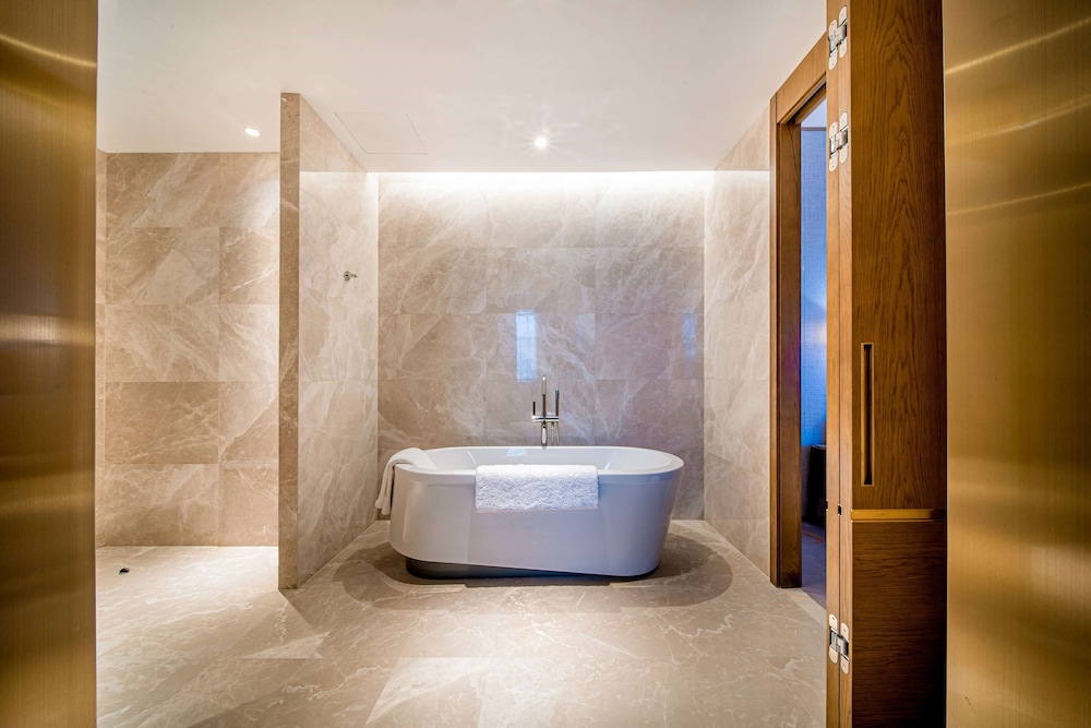 Wyndham Shiyan Downtown 25/27